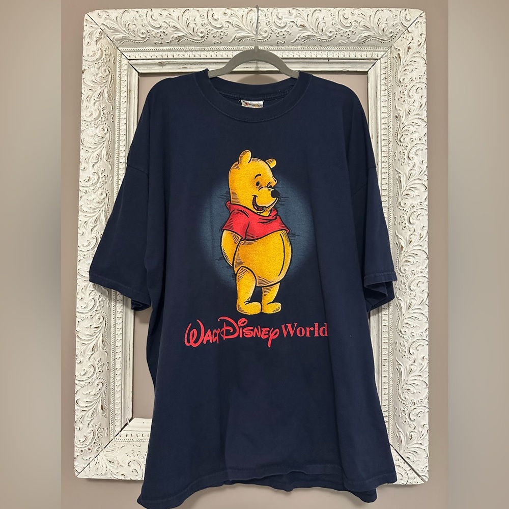 Vintage Disney Navy Blue Winnie the Pooh T-Shirt. Size 2XL ❣️